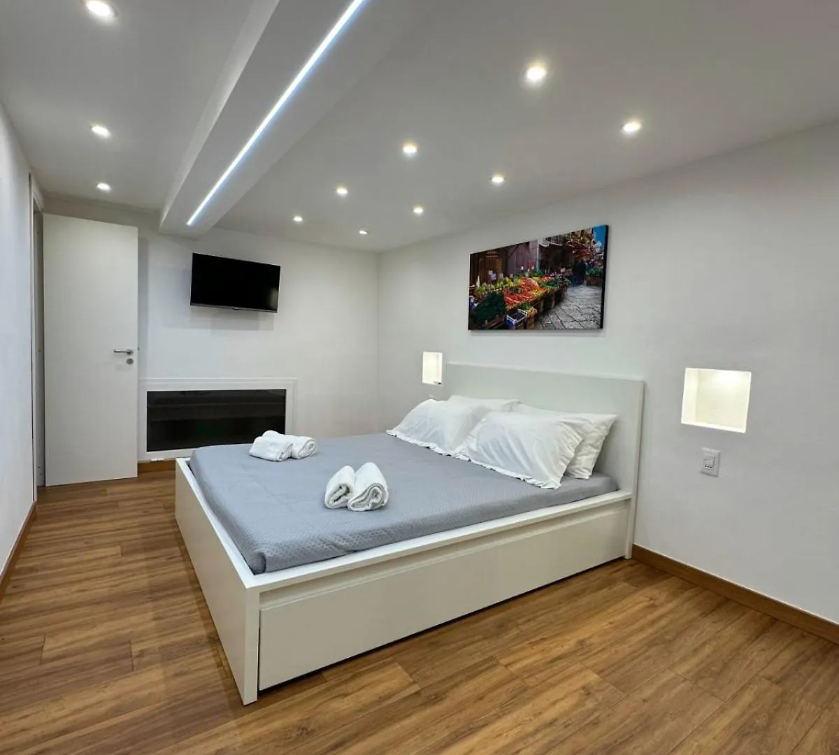 M&F Home Palermo 0*,  Olaszország